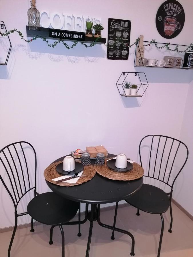 Holidaystudio Appartamento In Centro Salerno Kültér fotó