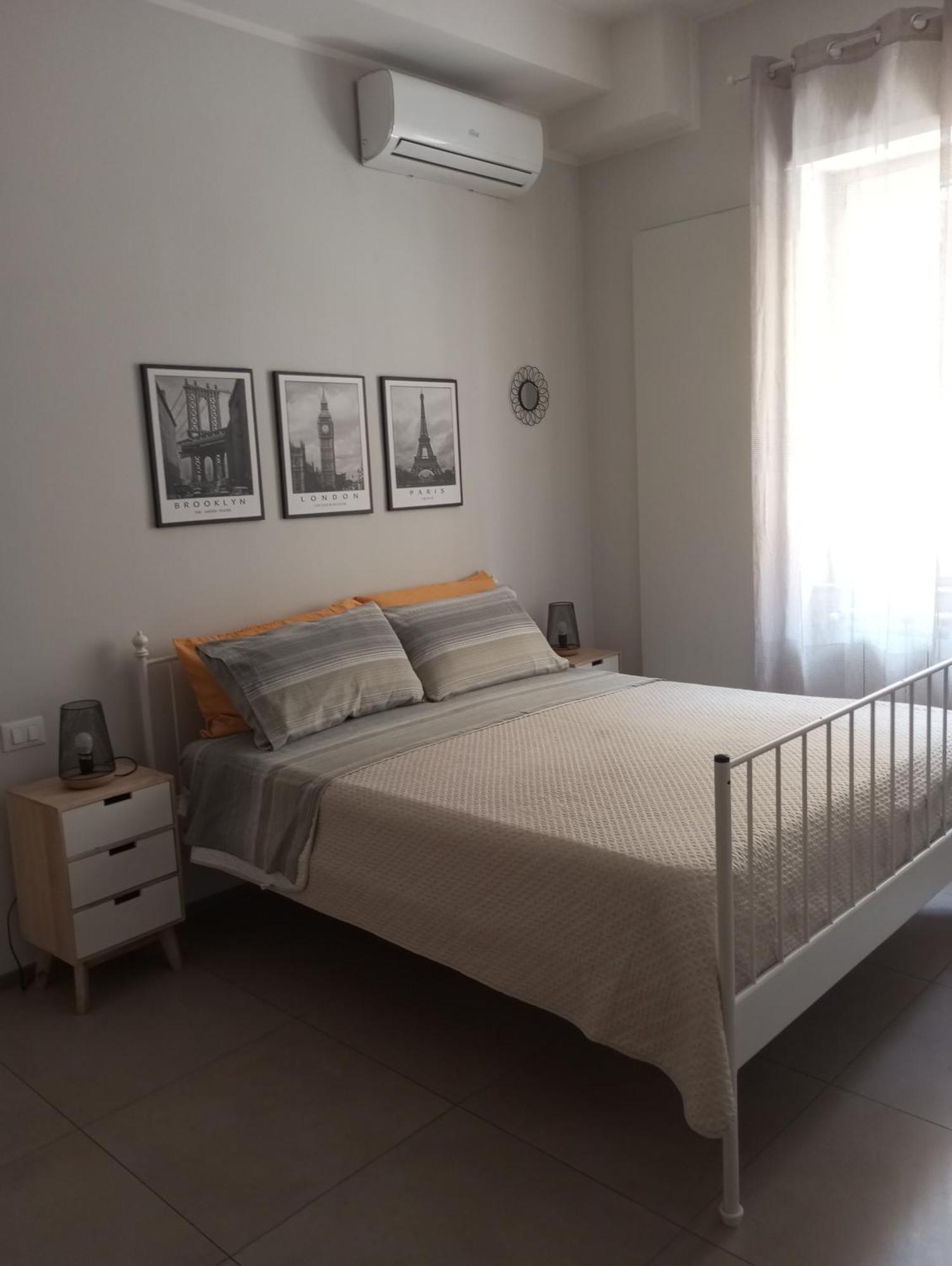 Holidaystudio Appartamento In Centro Salerno Kültér fotó